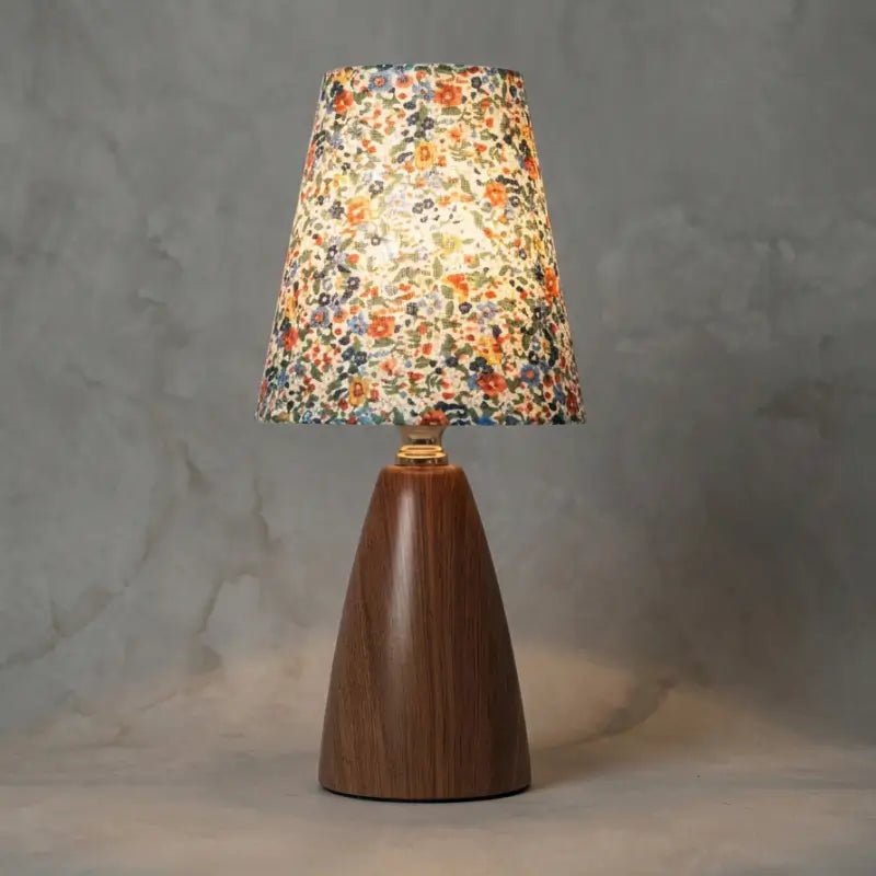 Abajur de Mesa Cúpula de Tecido Floral Clássico
