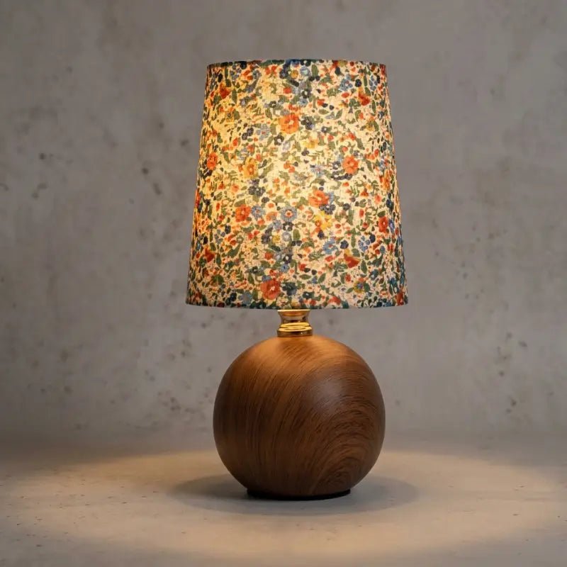 Abajur de Mesa Cúpula de Tecido Floral Clássico